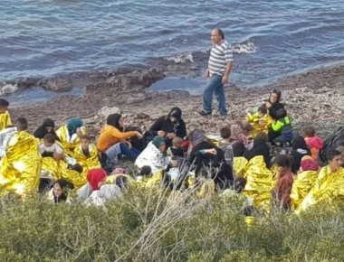 Σύλληψη 2 μελών ΜΚΟ που είχαν πλαστές πινακίδες του Ελληνικού Στρατού στην Λέσβο